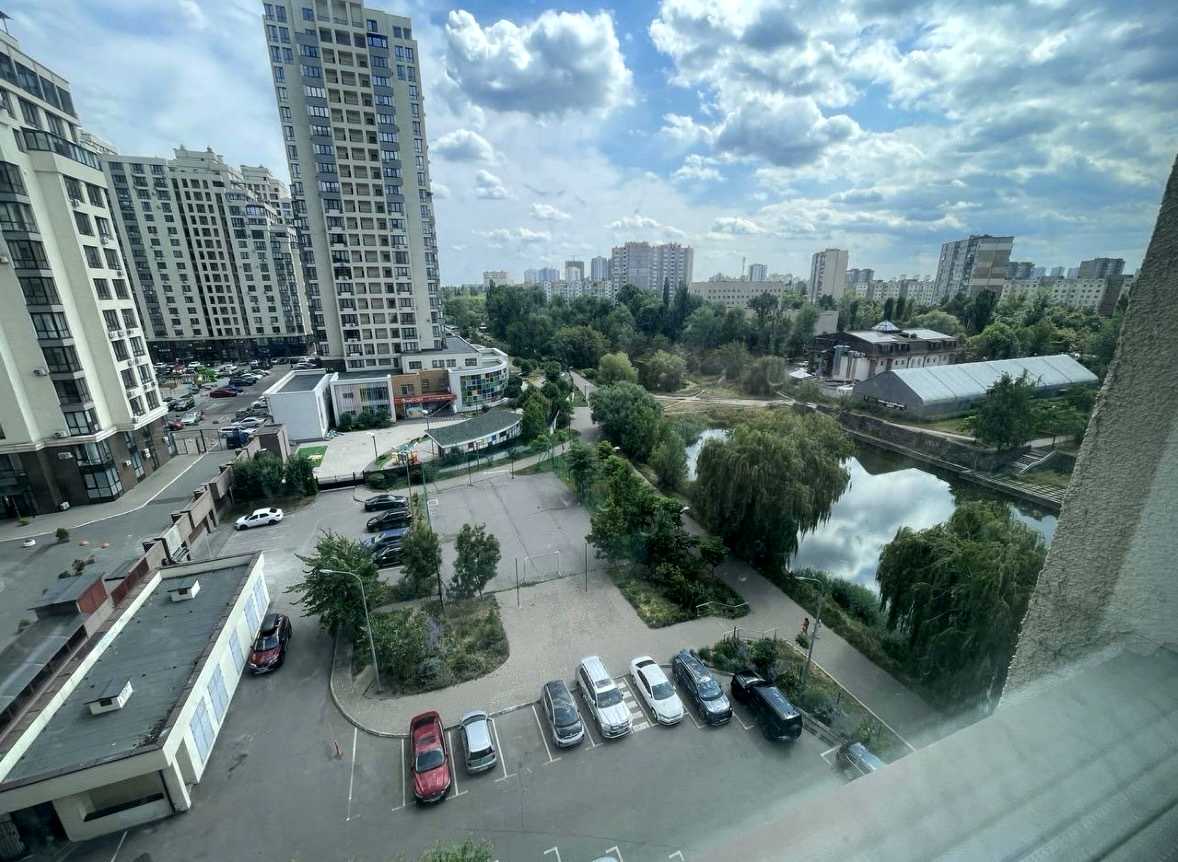 1875584805254579