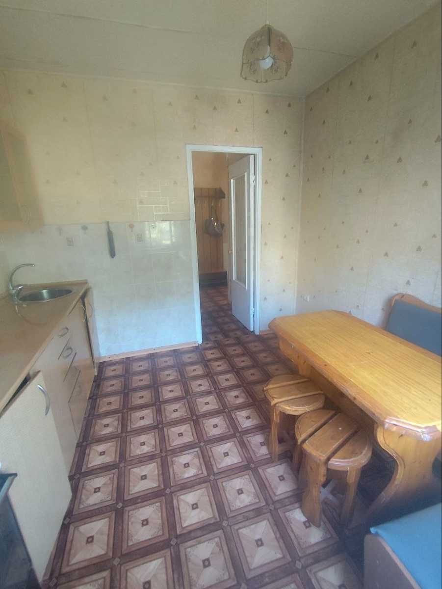 1875589756238008
