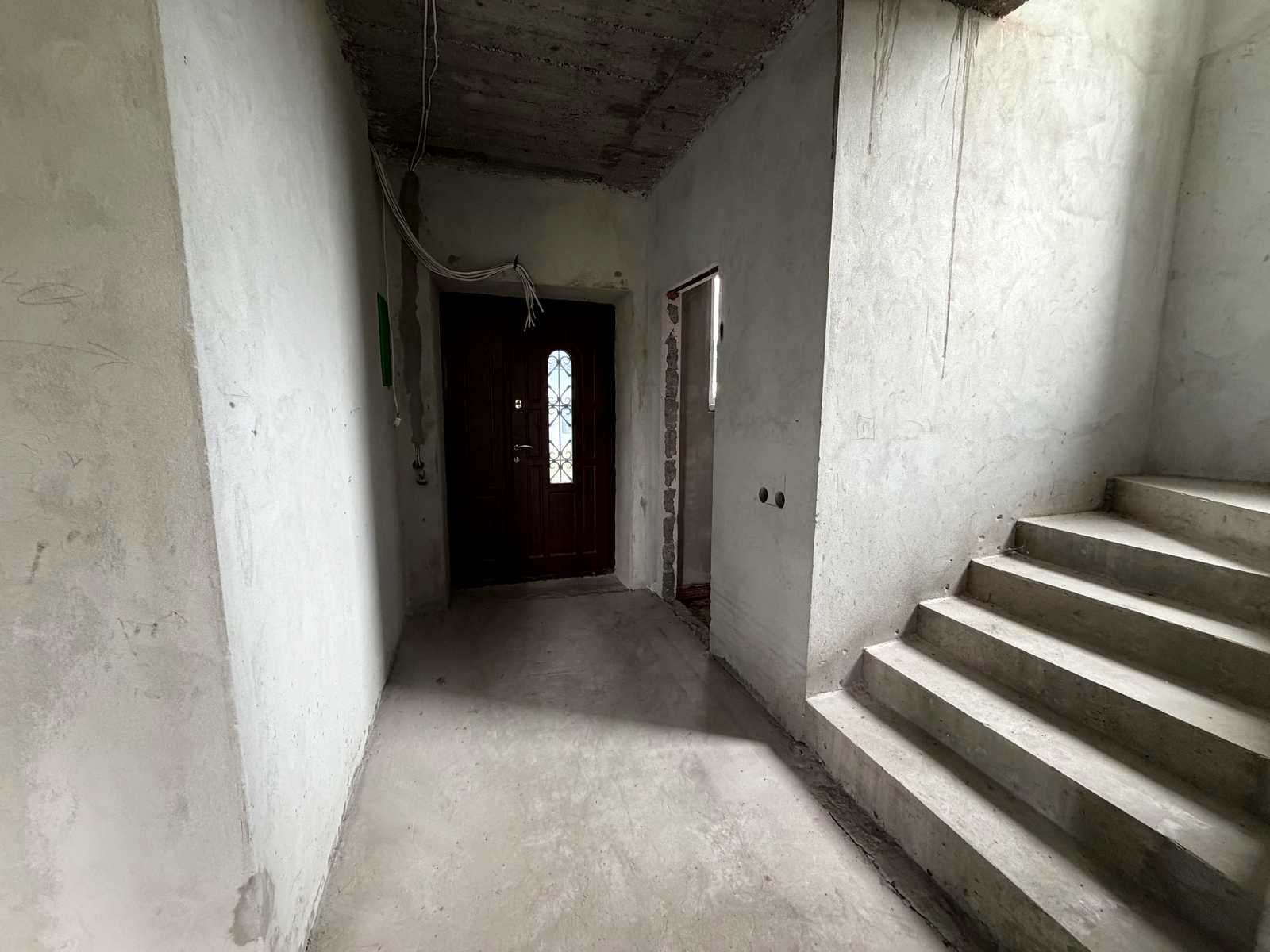1875595351409744