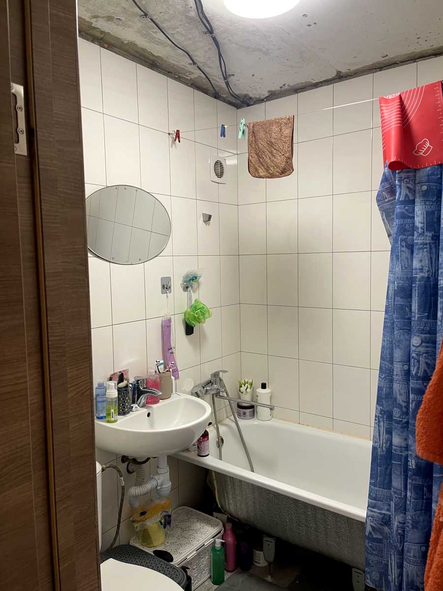1875601312194998