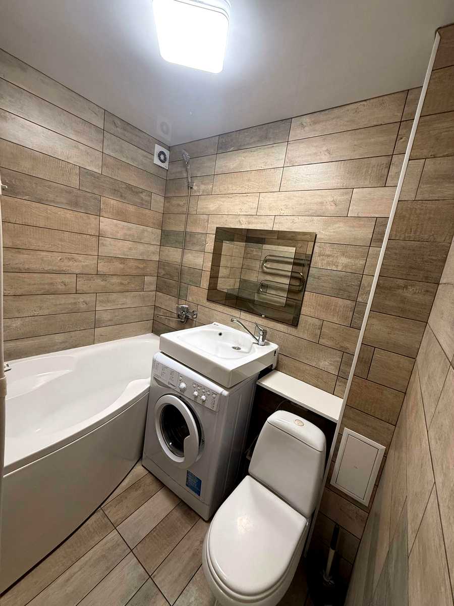 1875614466376847