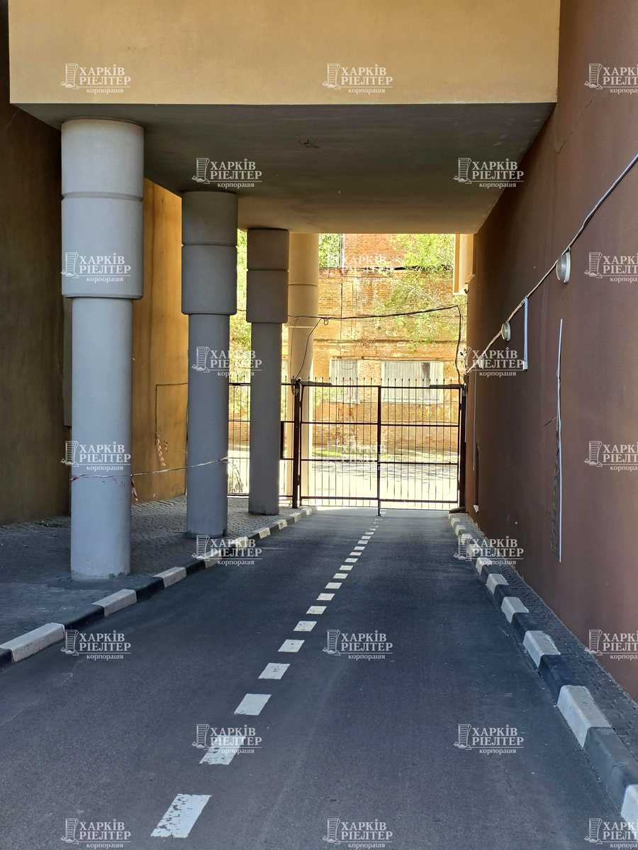 1875651050872653