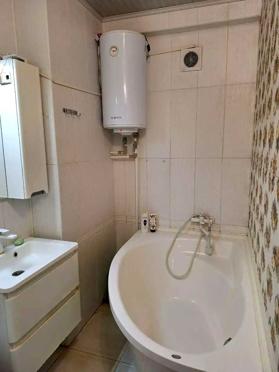 1875652009963708