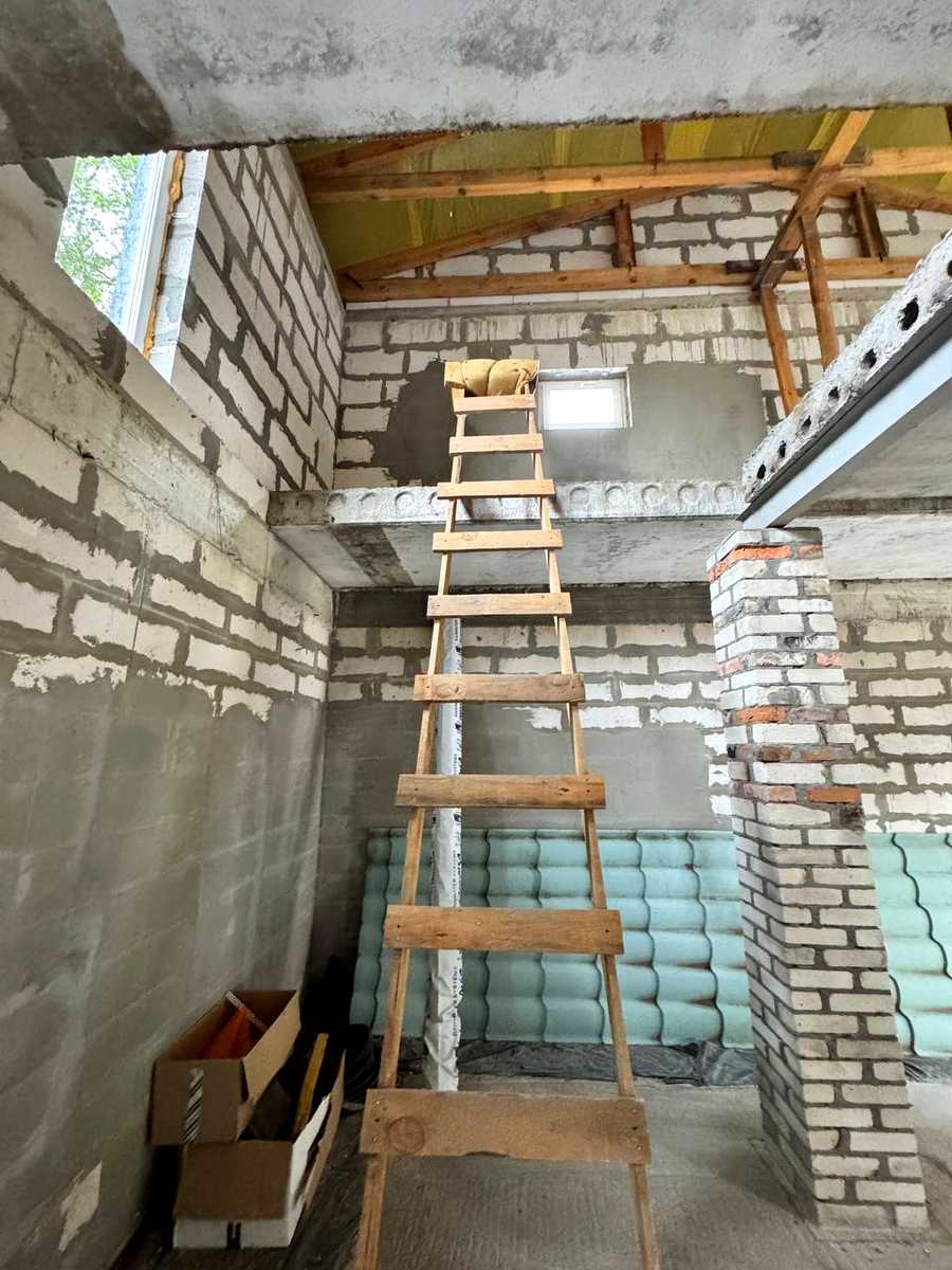 1875657665942718