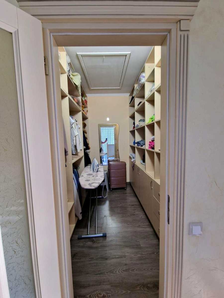 1875658438076028