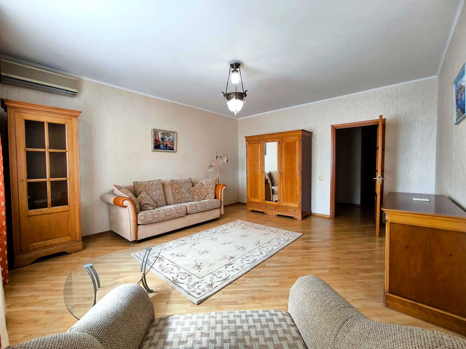 1875659508687402