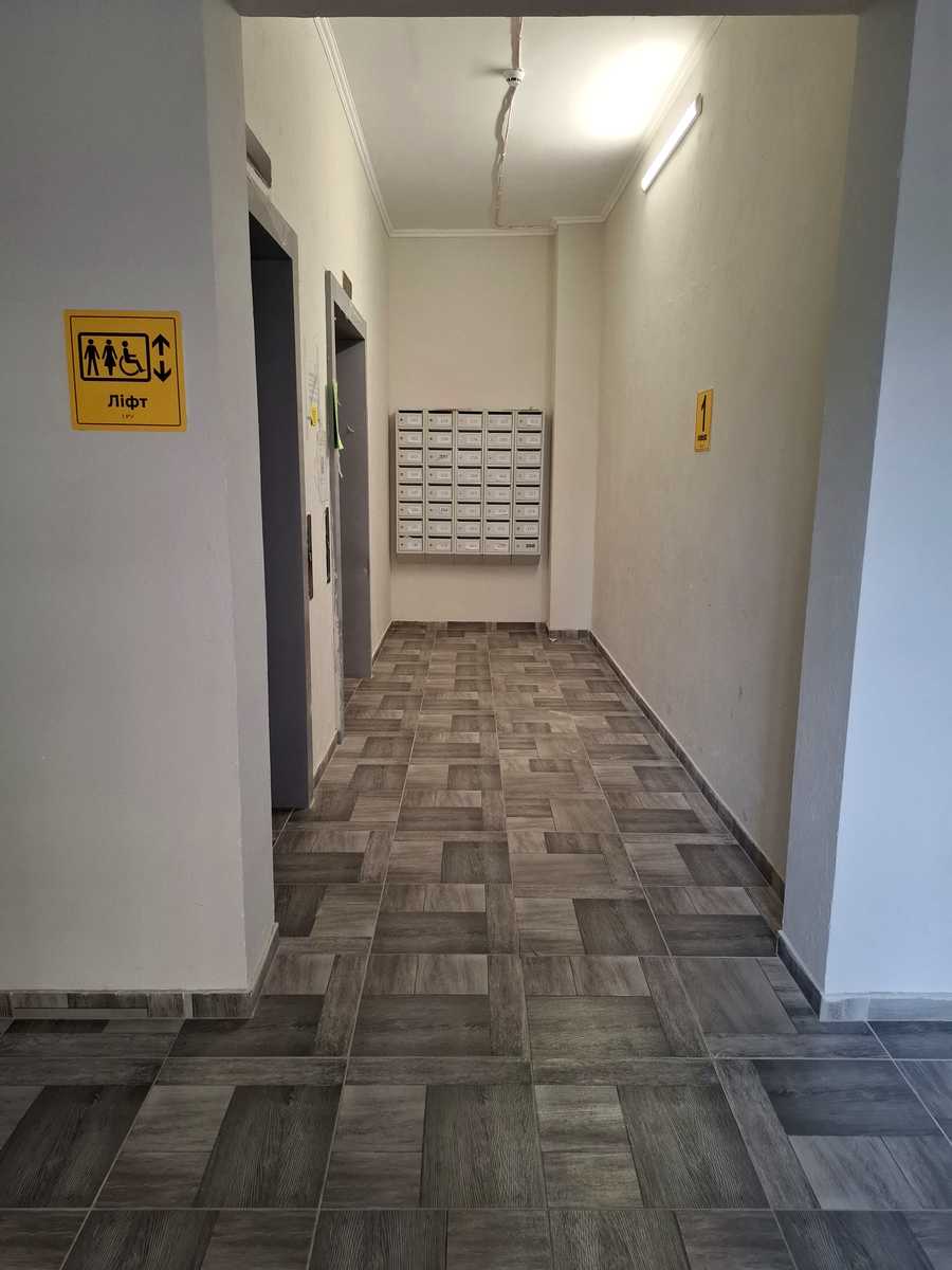 1875662323883428