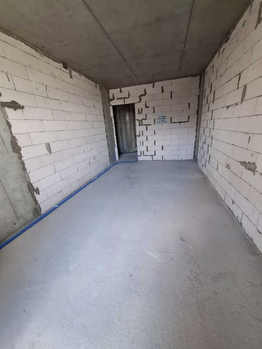 1875662344764694