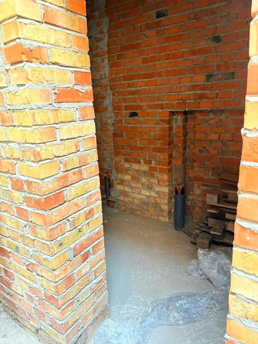 1875664266850373