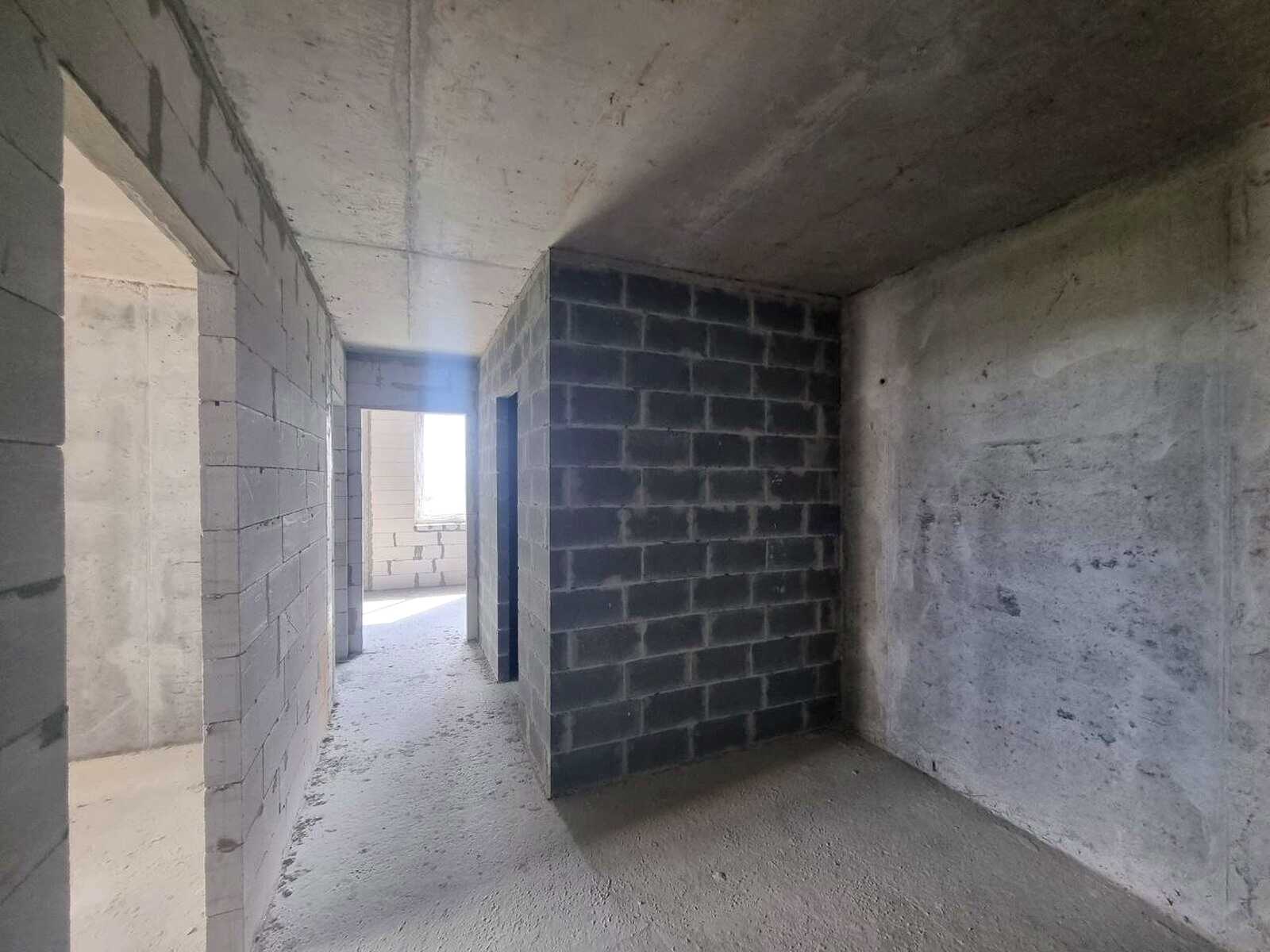 1875665678496937