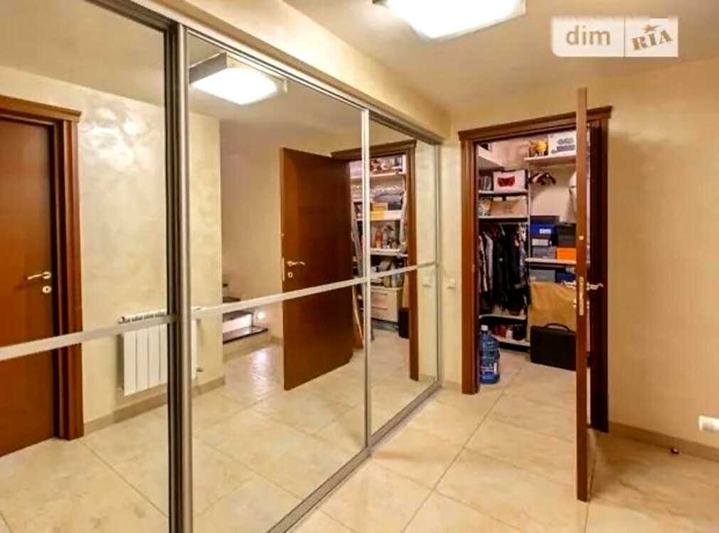 1875667283602357