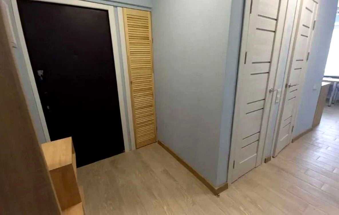 1875667754756873
