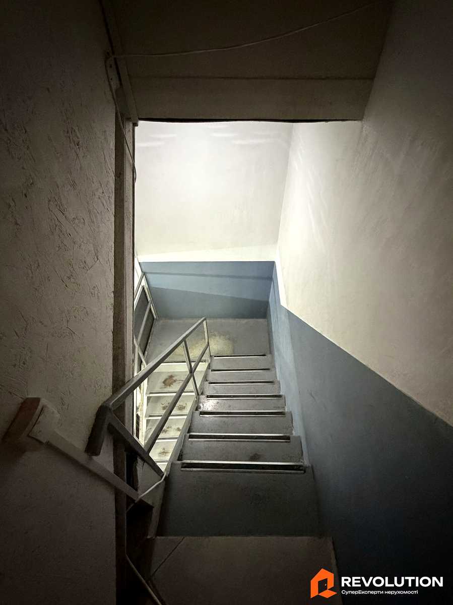 1875667811757993