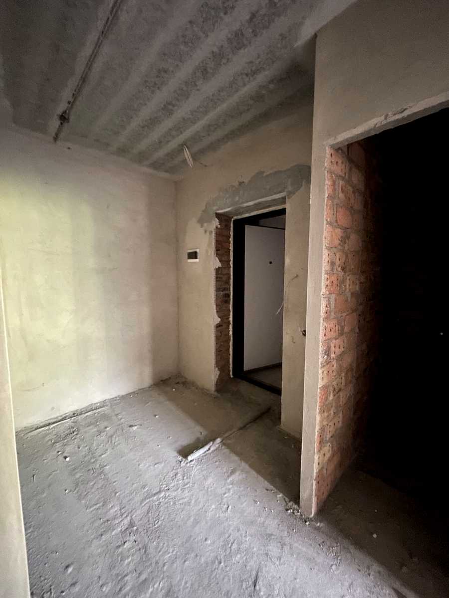 1875668863374636