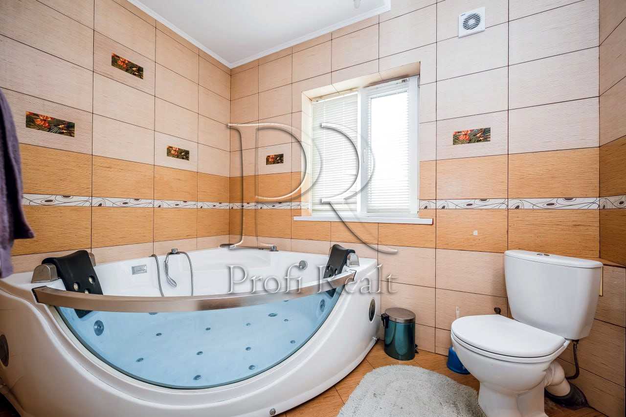 1875670542468716