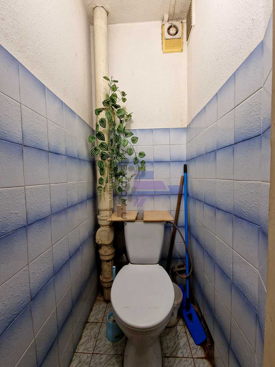 1875670585242410