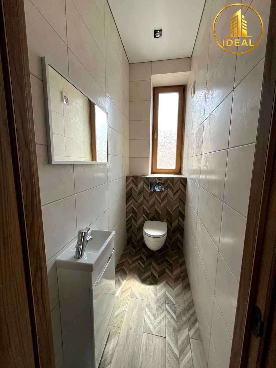 1875671110604488