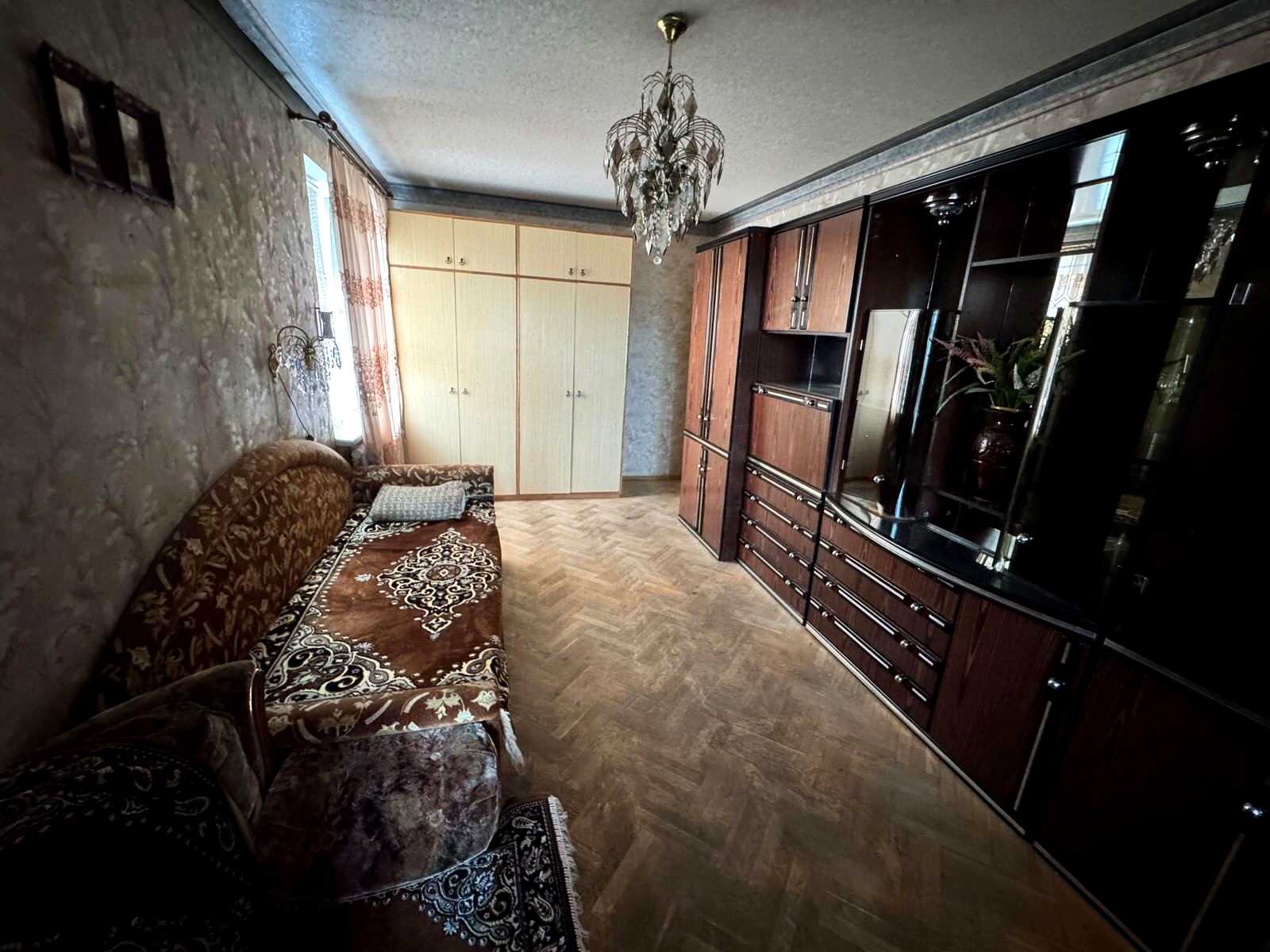 1875672129363423
