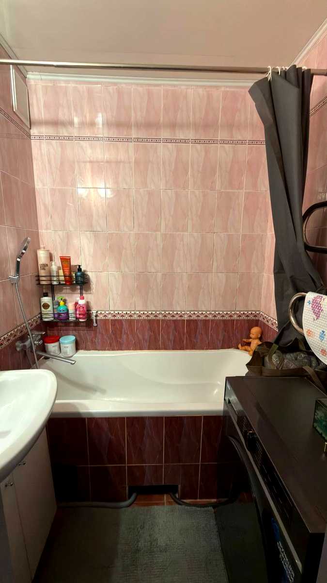 1875673185044439