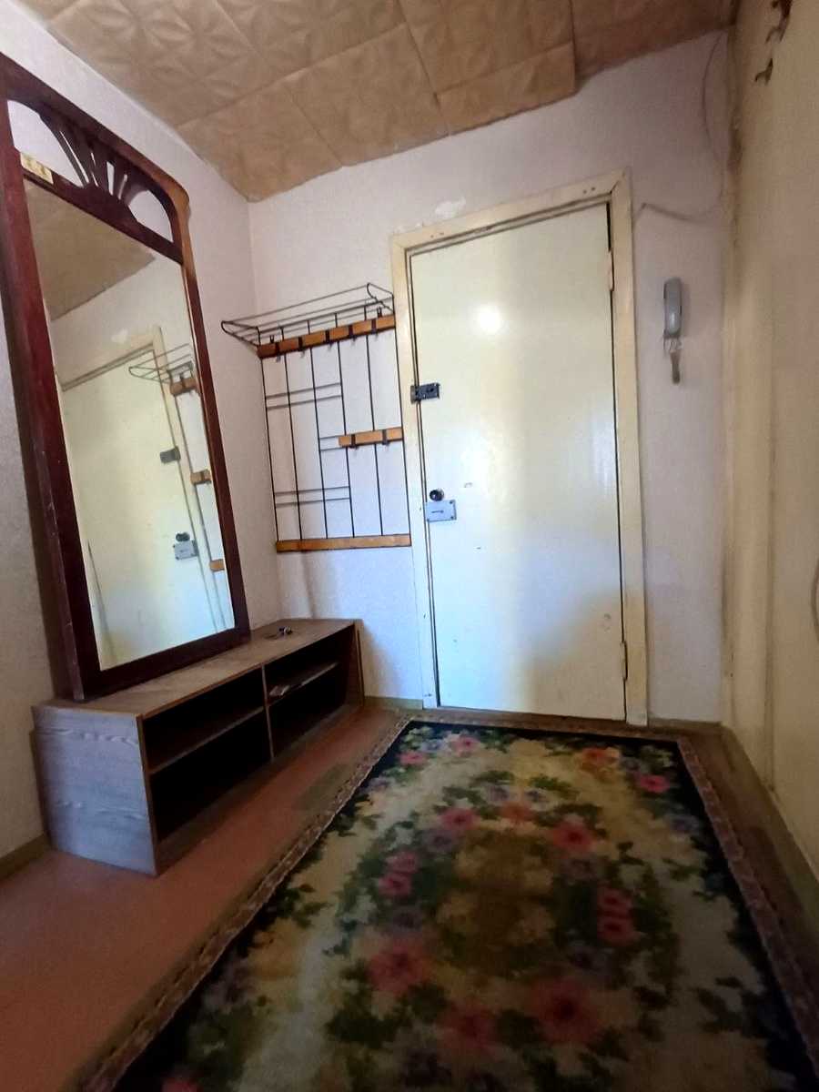 1875673380776175