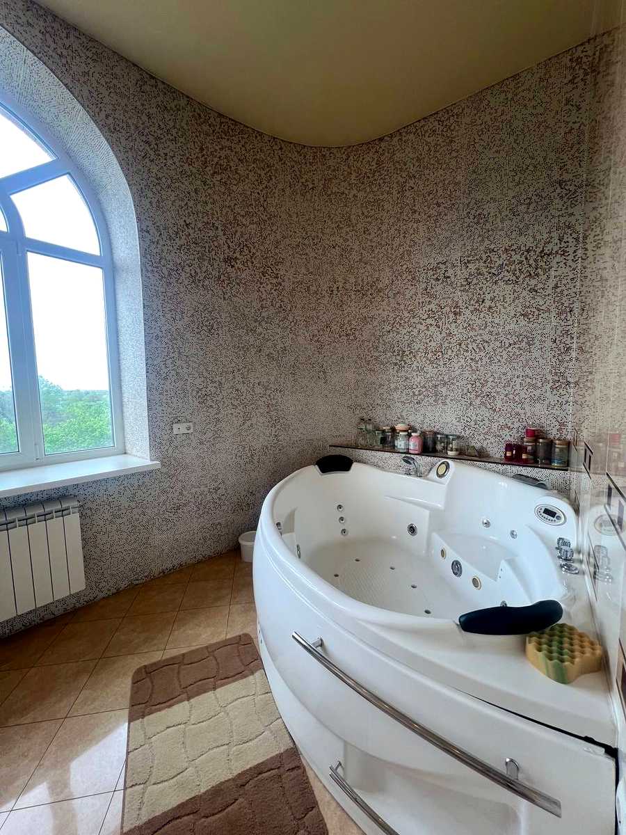 1875674795457586