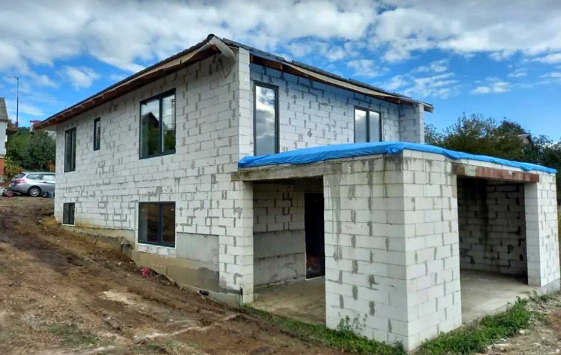 1875675436922600