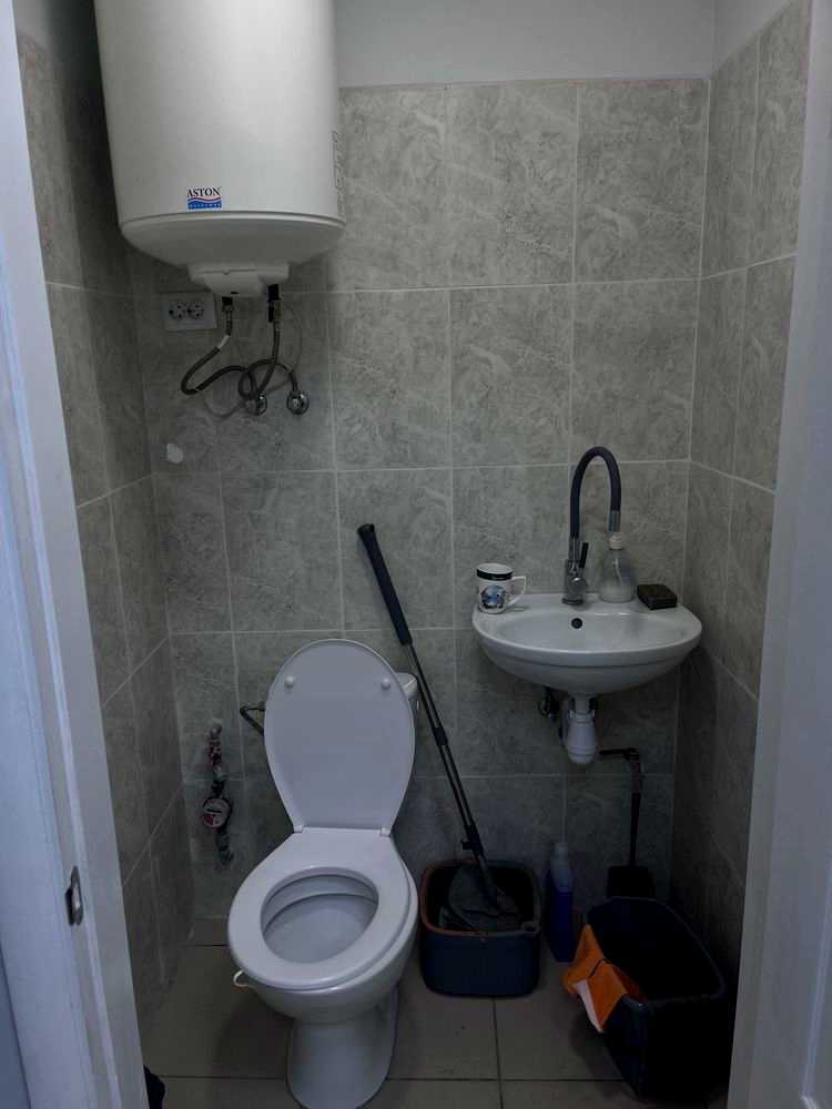 1875676347632199