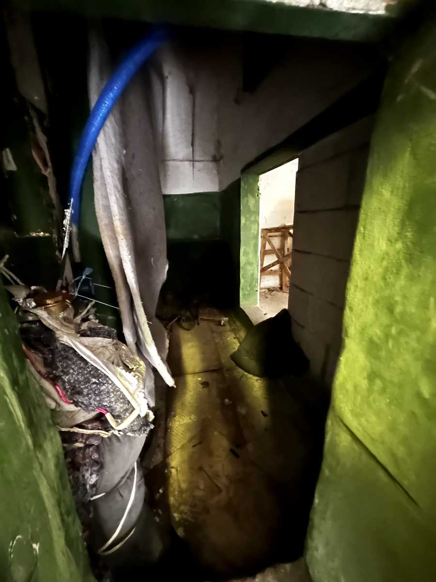 1875676363203831