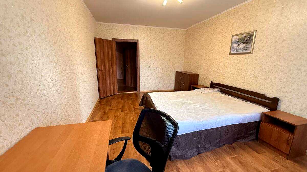 1875676970163817