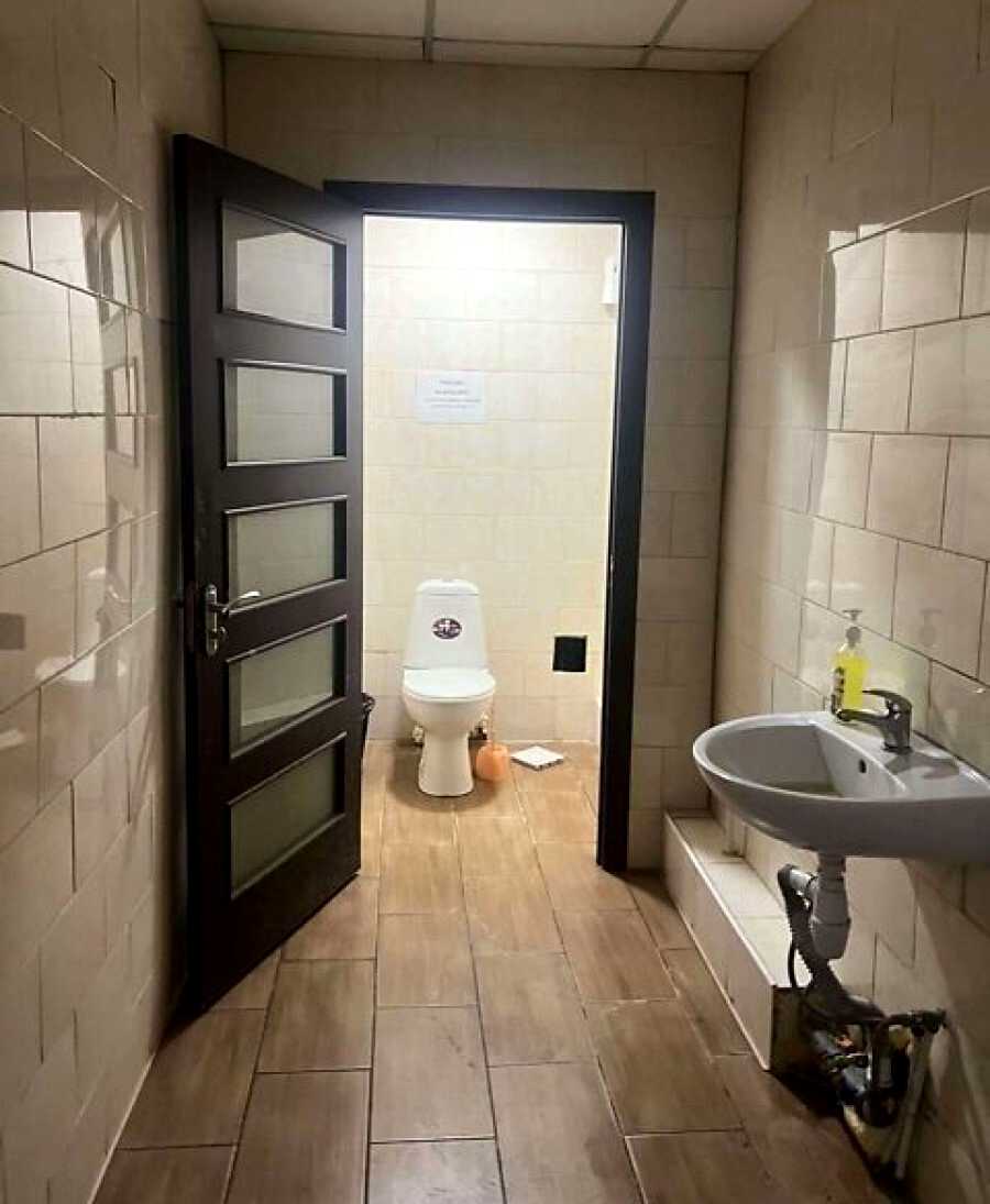 1875677106169520