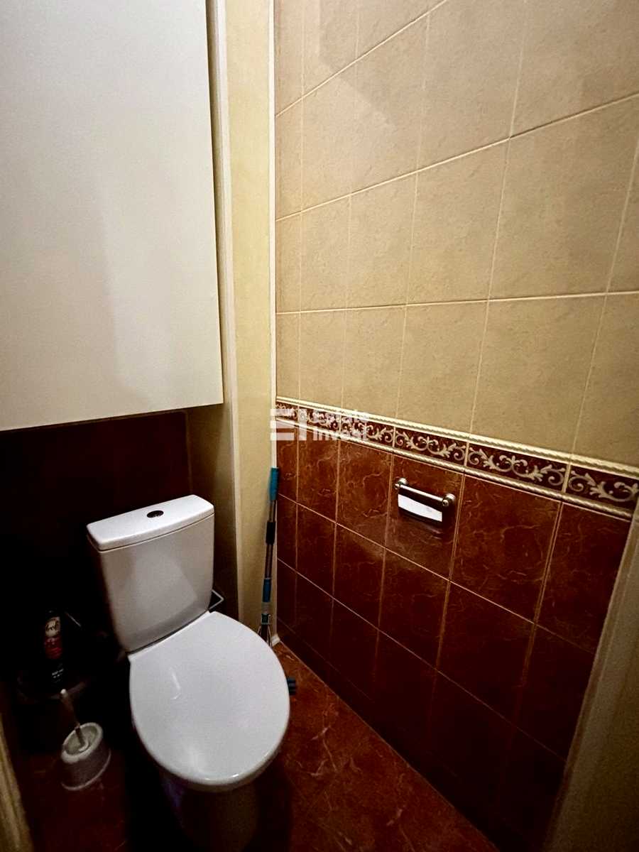 1875678653726071