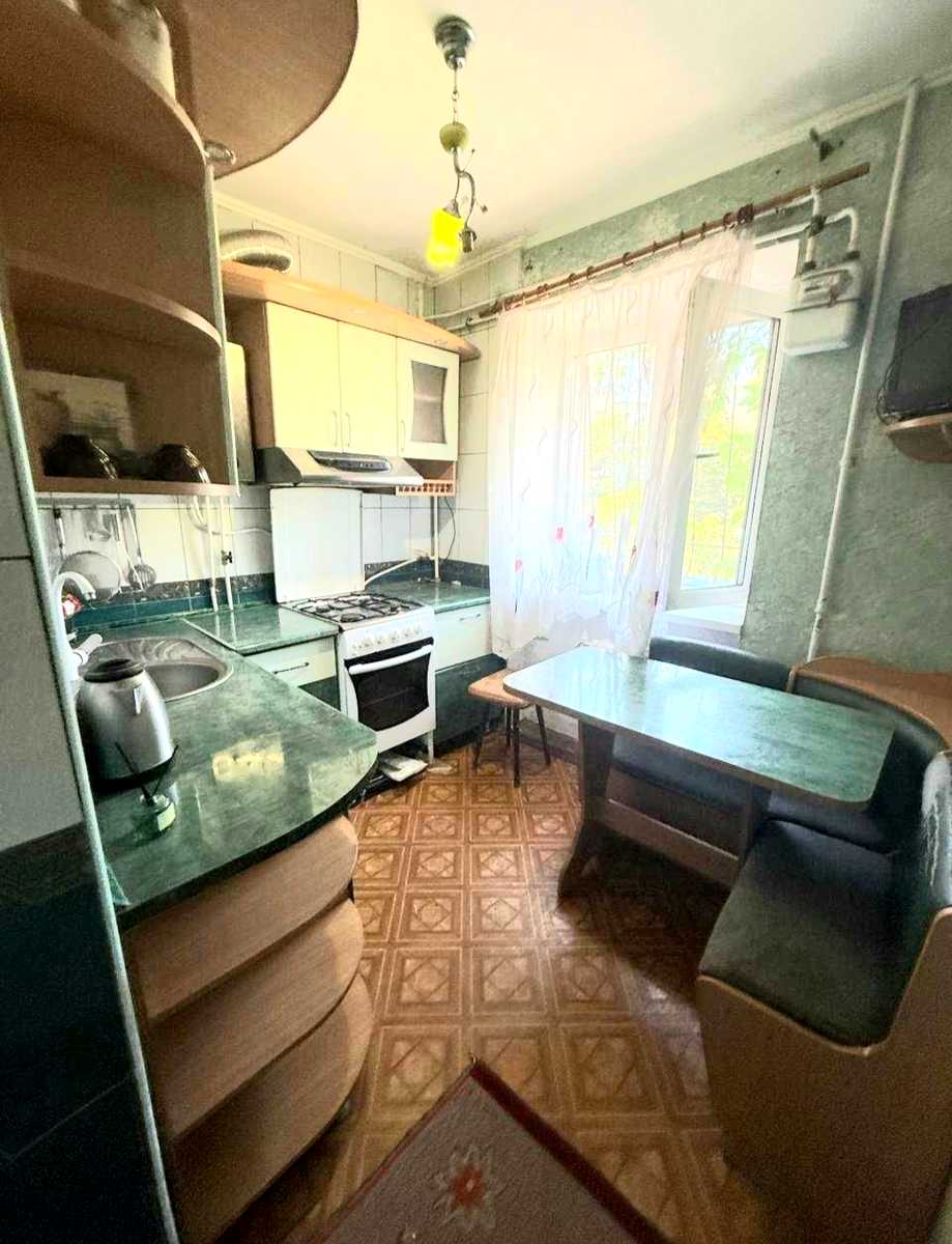 1875680542889394