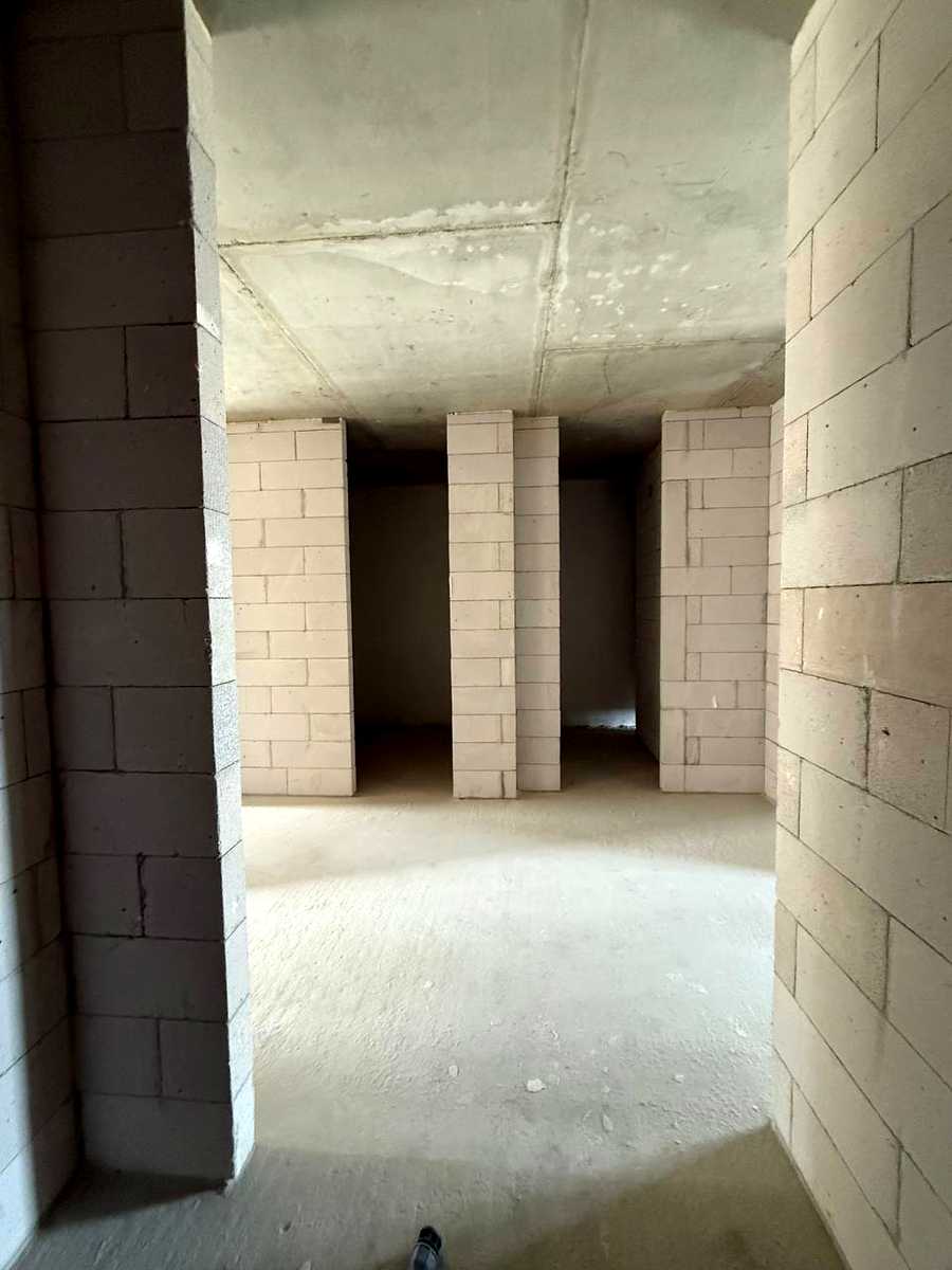 1875681810108789