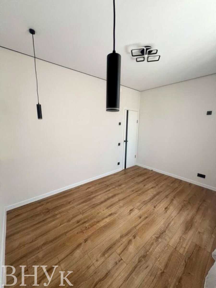 1875681871735198