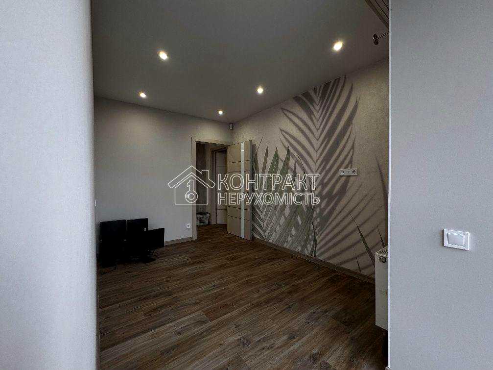 1875684241106344