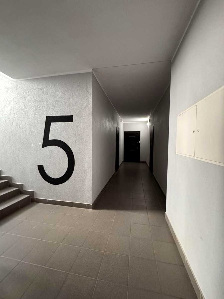 1875684706931562