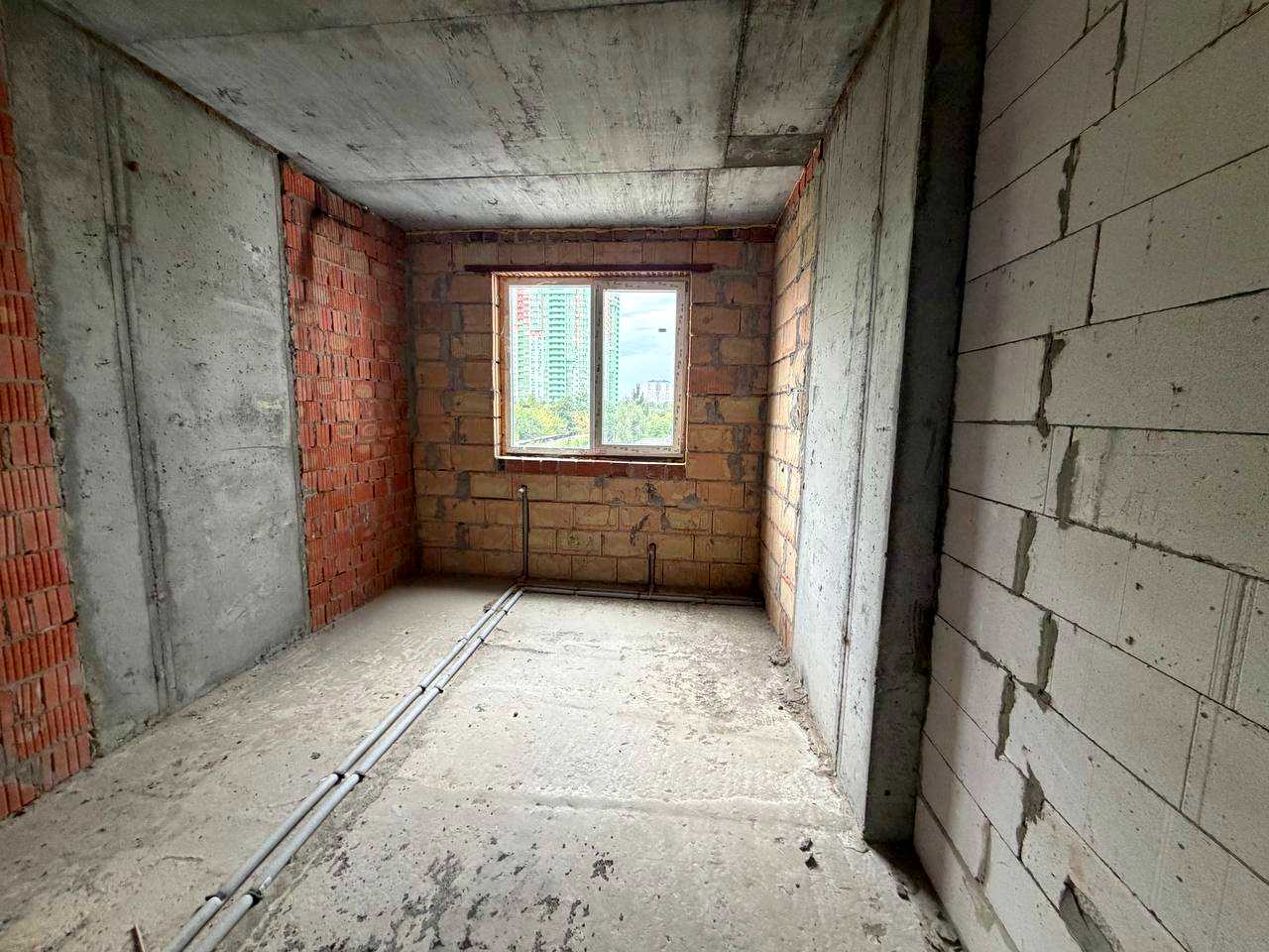 1875684886825245