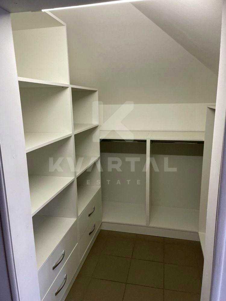 1875685191629379