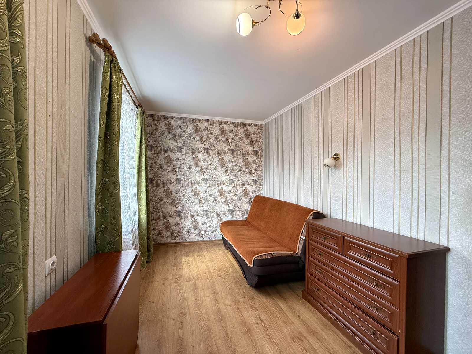 1875685833085641