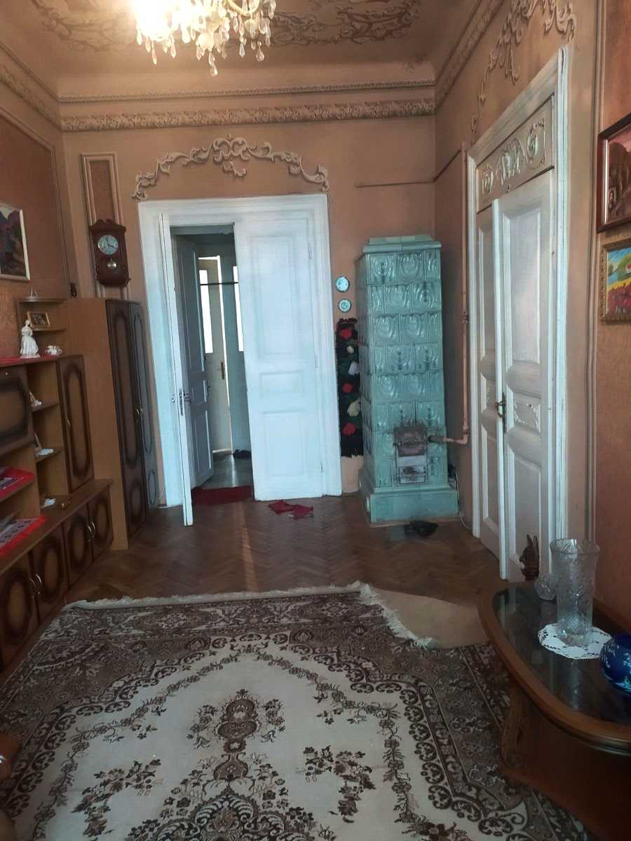 1875688344211367