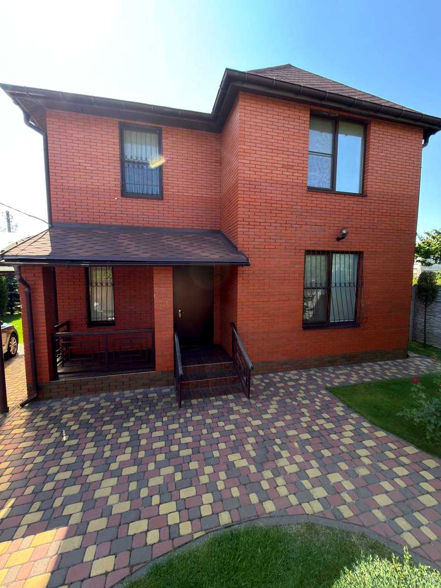 1875692778983618