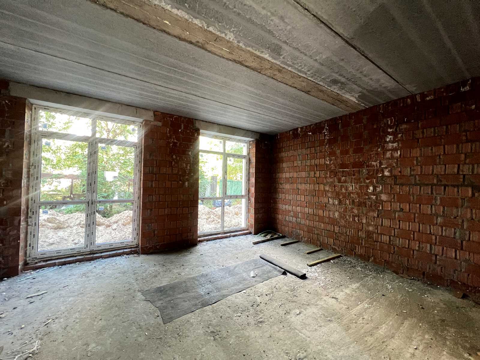 1875694480571756