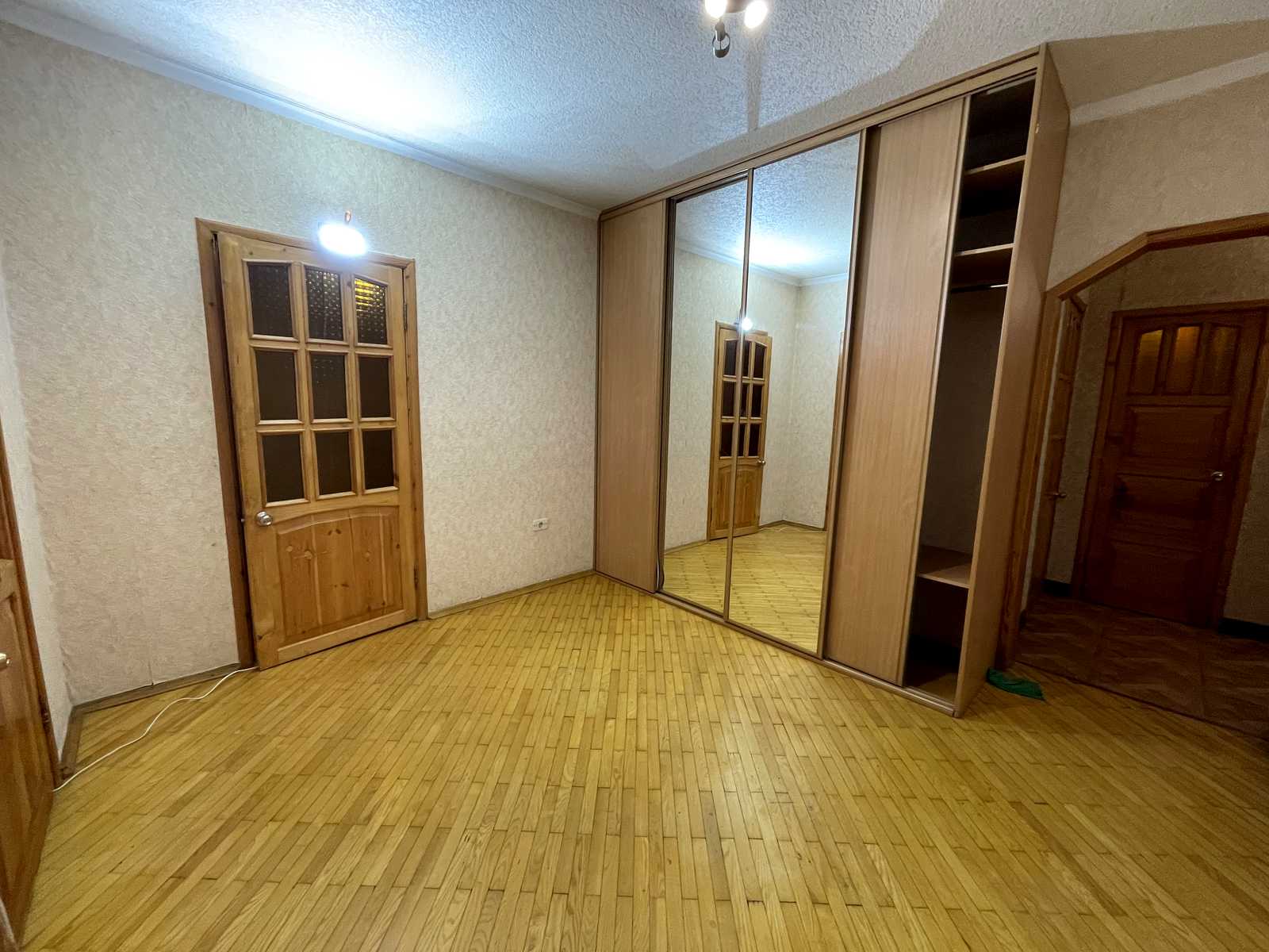 1875696846894222