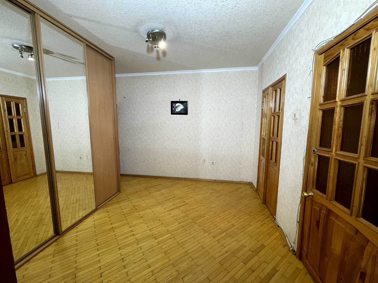 1875696903473887