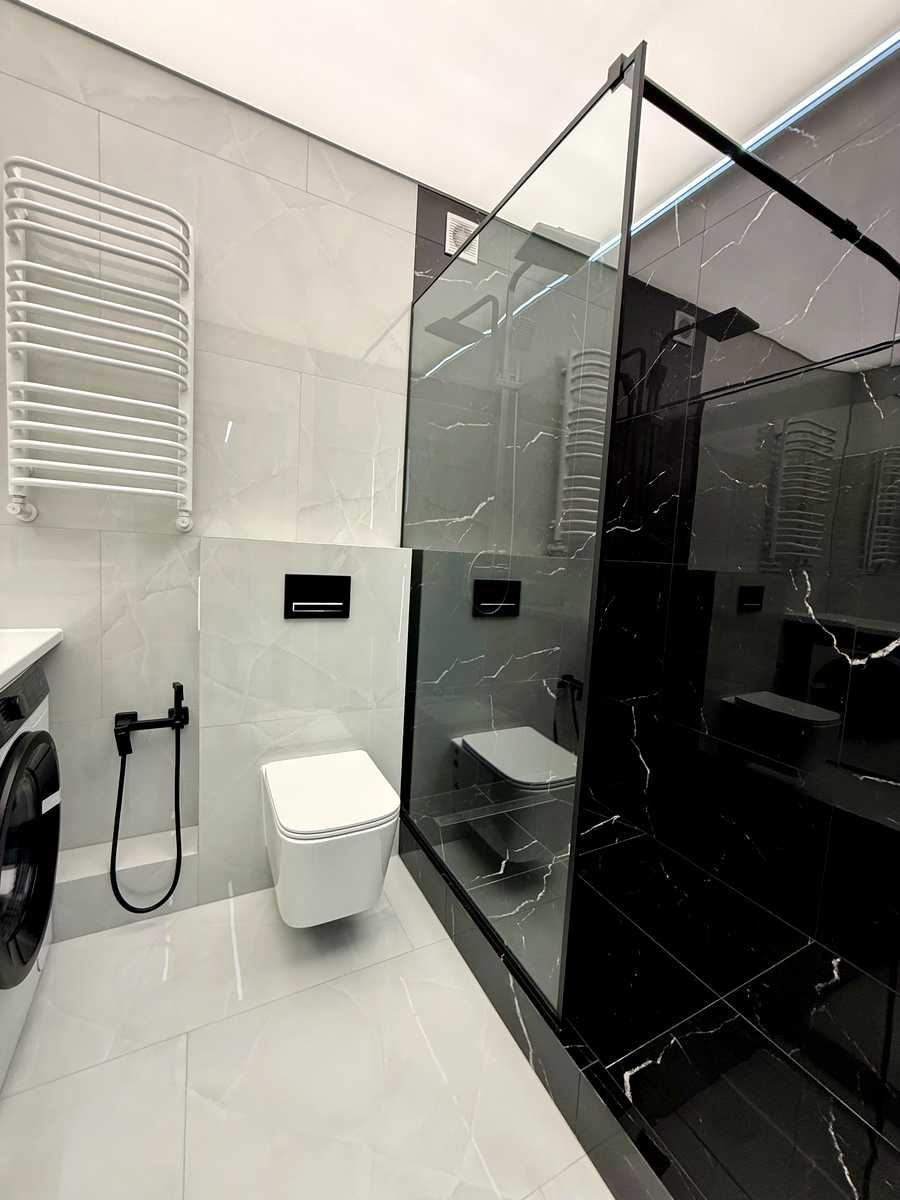 1875698059639396