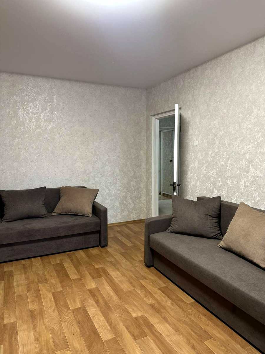 1875703536767714