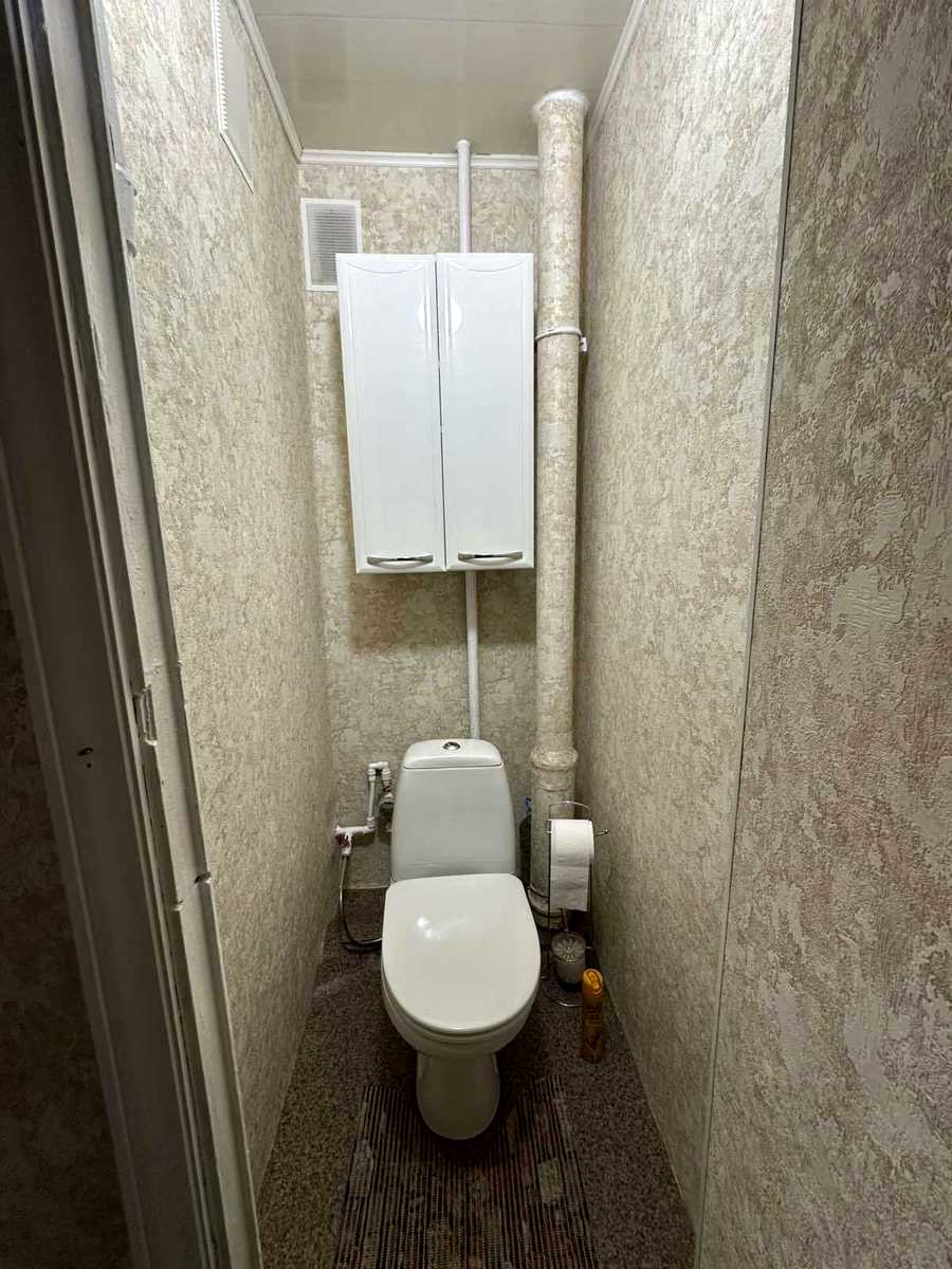 1875703988621691