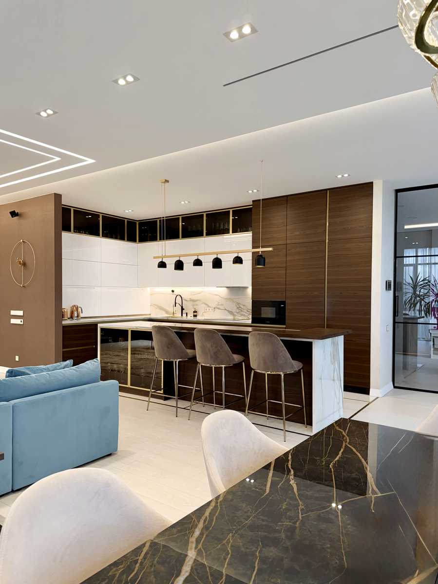 1875710943001894