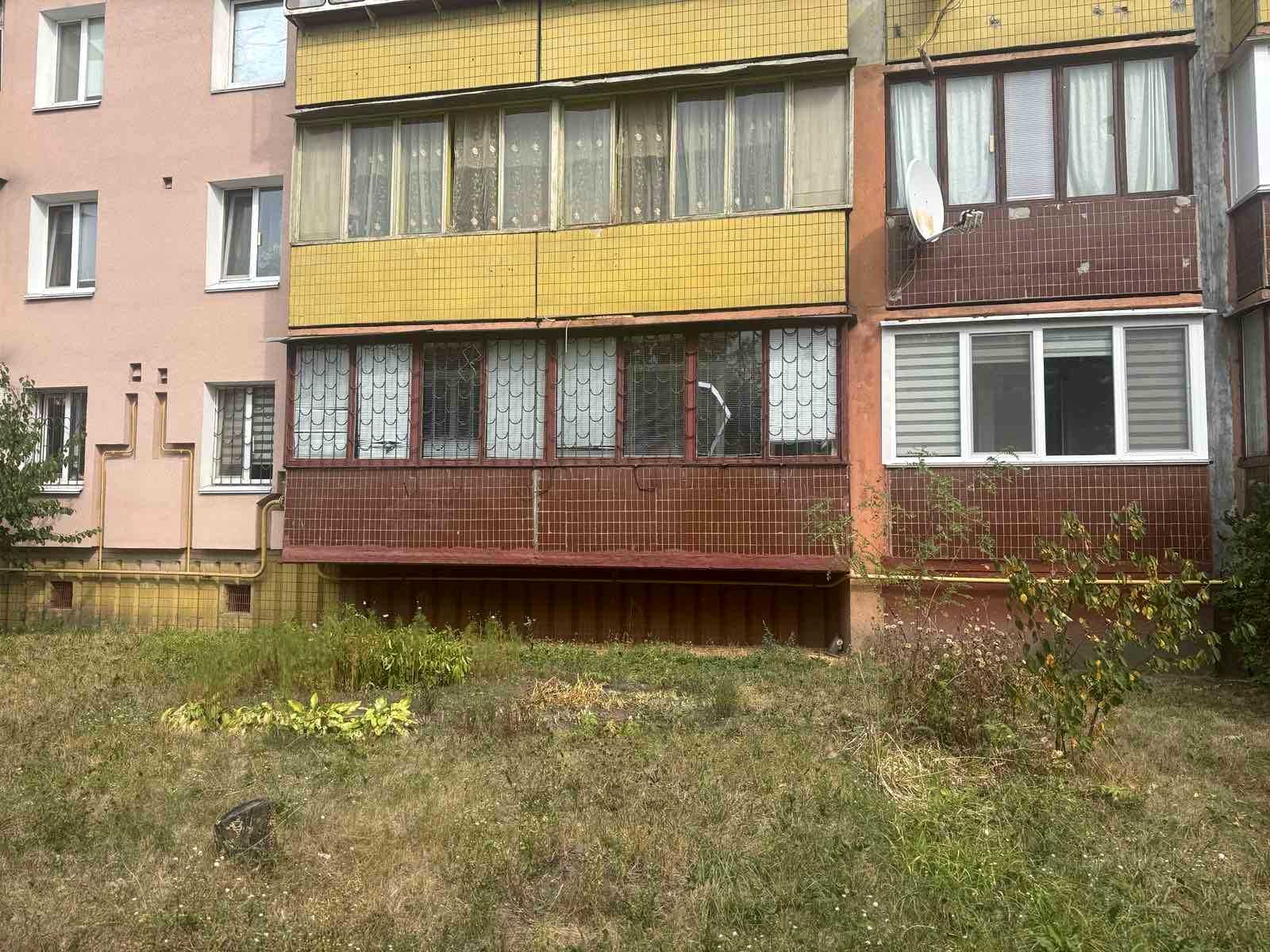 1875740678872946
