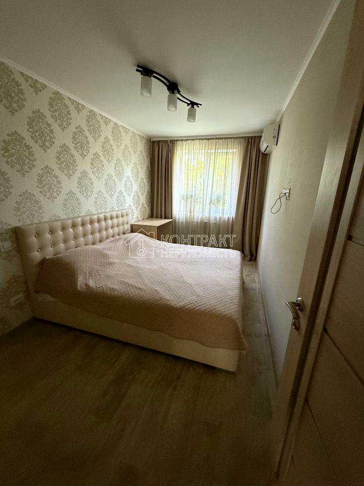 1875746087525599